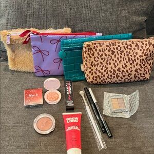 ipsy Makeup Set with Pink and Brown Tones